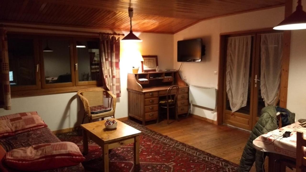 Appartement Dans Le Plus Haut Village D'Europe Saint-Vérand Eksteriør billede