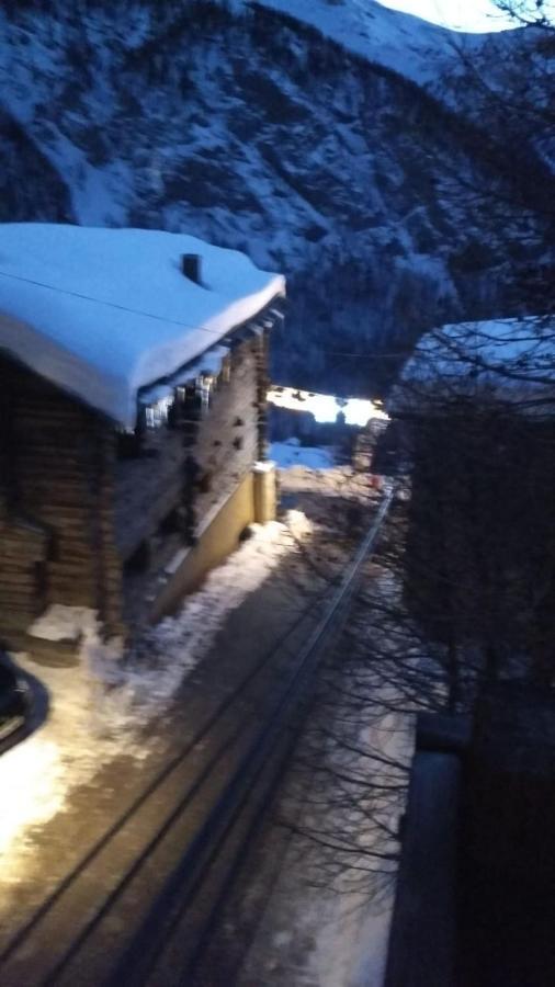 Appartement Dans Le Plus Haut Village D'Europe Saint-Vérand Eksteriør billede